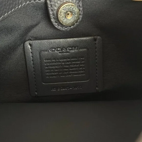 COACH Small Town Bucket Bag Pink Leather - Handbag 159-080625 - Picture 9 of 9